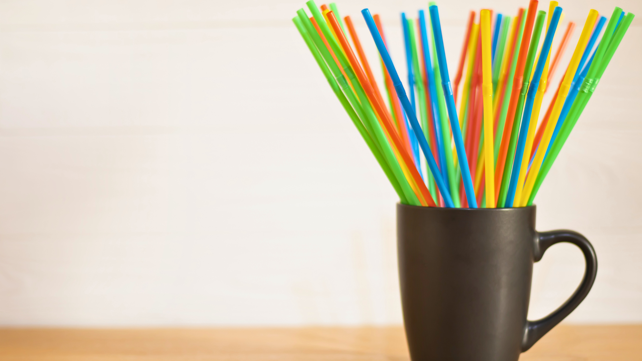Plastic straws